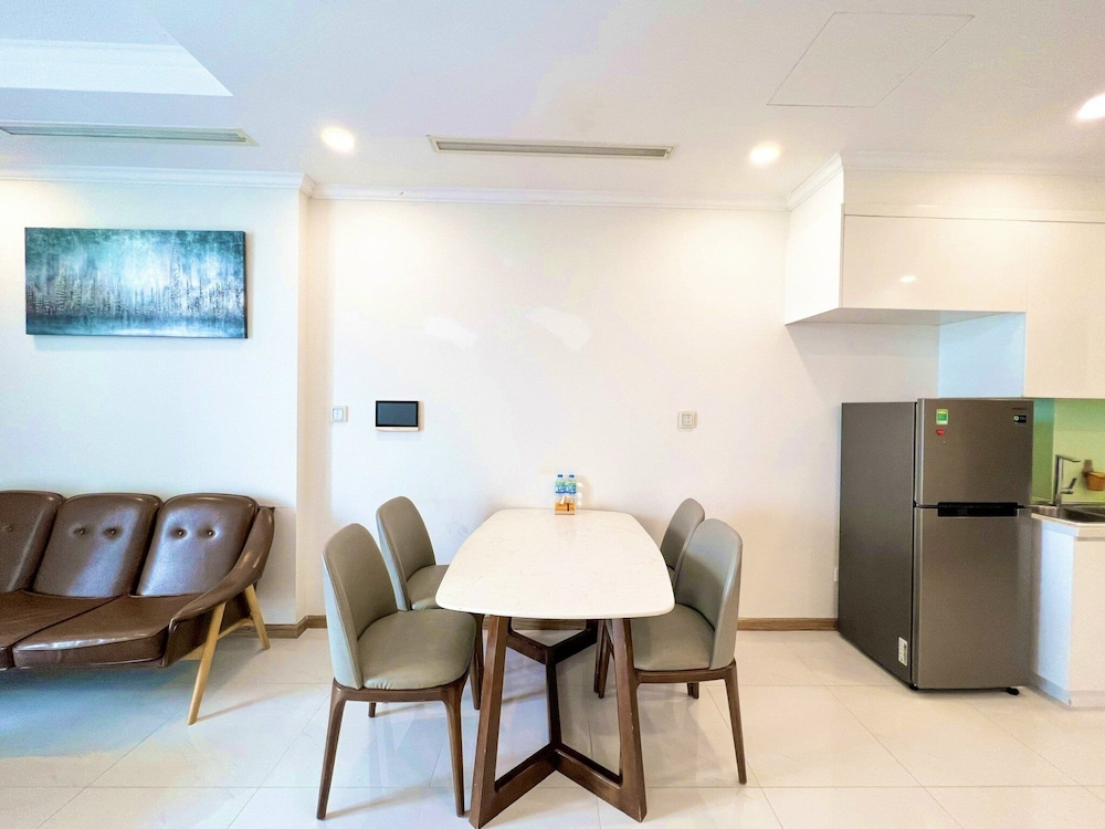 Landmark Apartment in Vinhomes Central Park