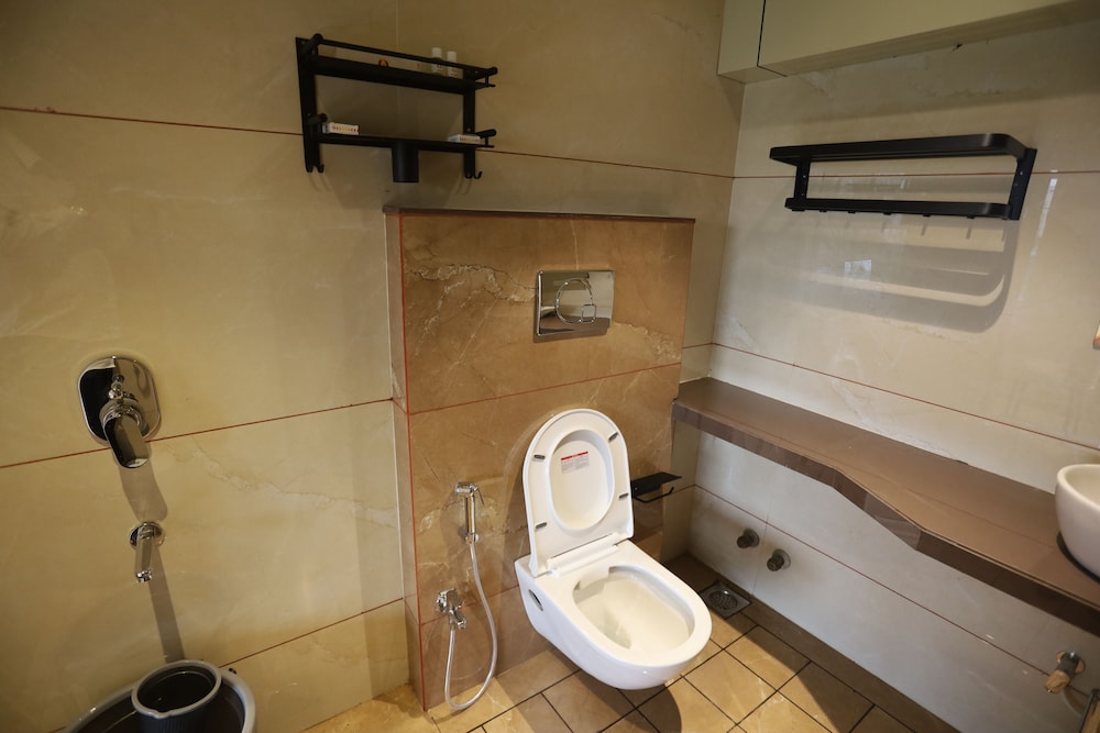 Hotel Status Inn