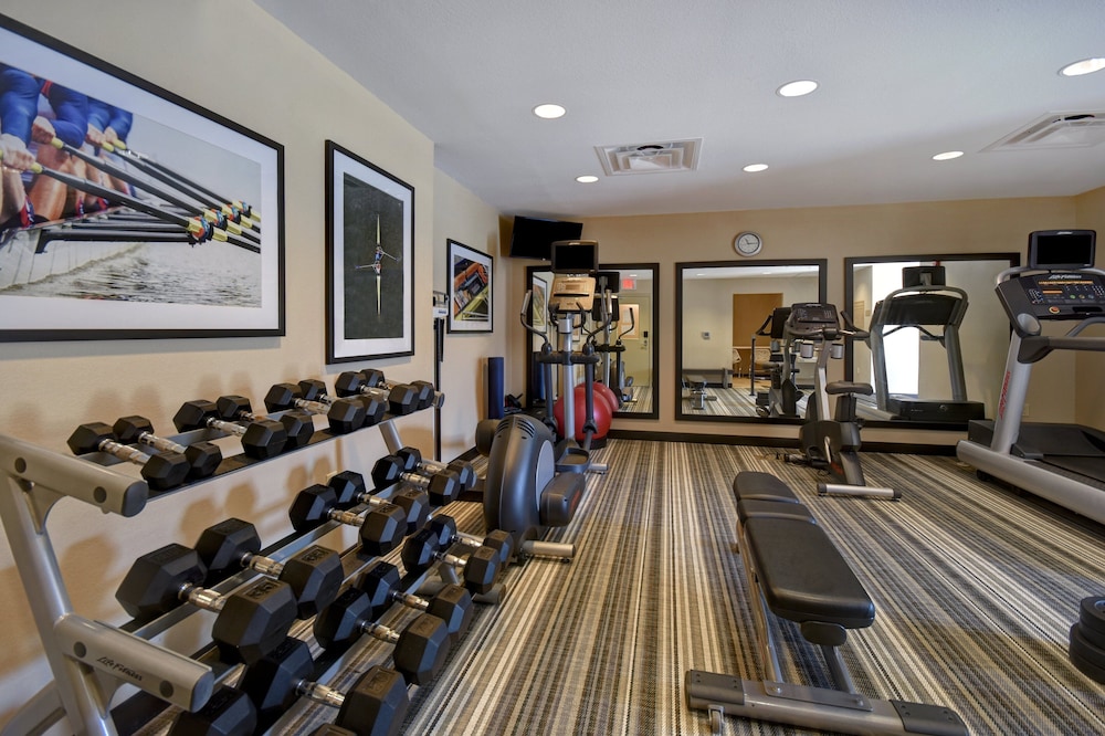 Candlewood Suites St. Clairsville by IHG