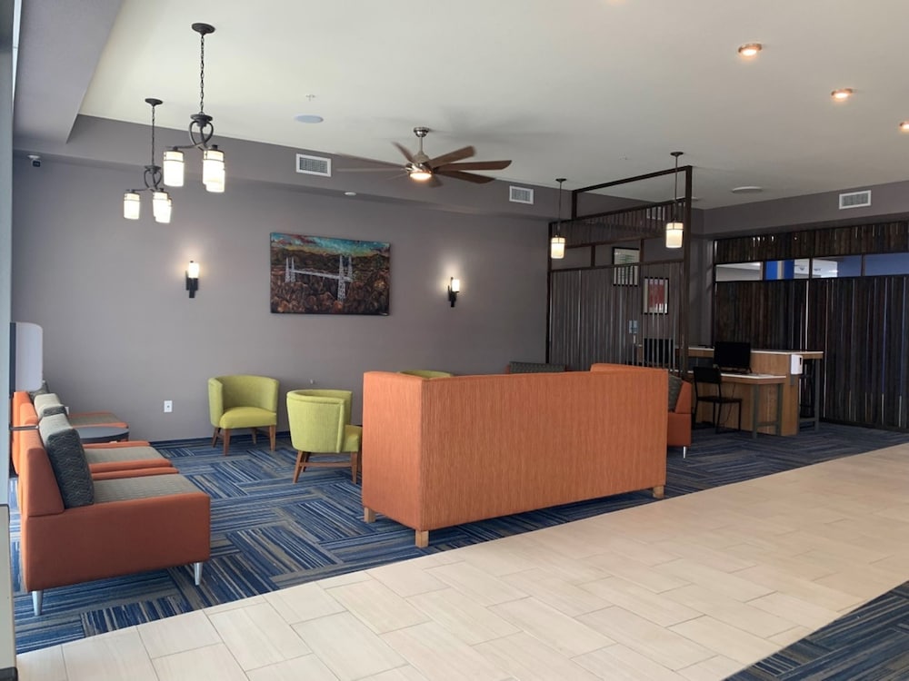 Canon City Vacations - Holiday Inn Express Suites Canon City, an IHG Hotel - Property Image 11