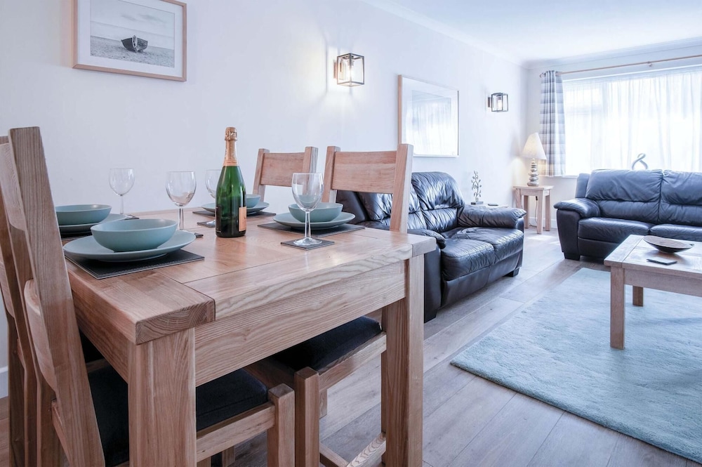 Clover Cottage - 2 Bedroom Cottage - Begelly
