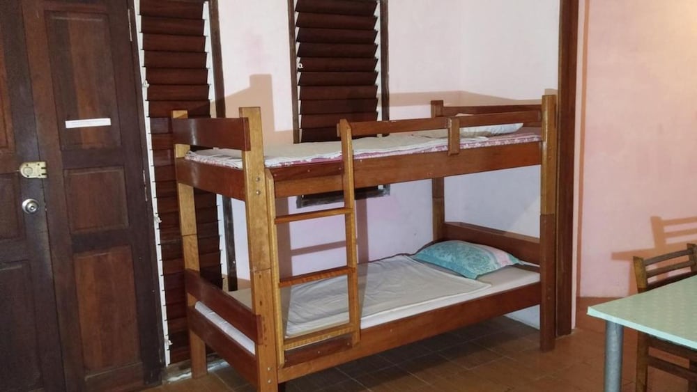 Bluepango Guest House - Hostel