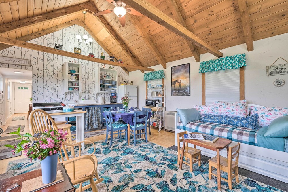 Historic Cottage on Horse Farm: Firepit & BBQ view 5
