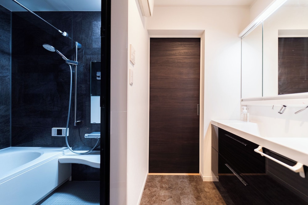 Satellite Hotel Roppongi 2nd