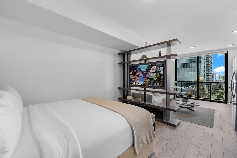 Stunning Bay View Studio