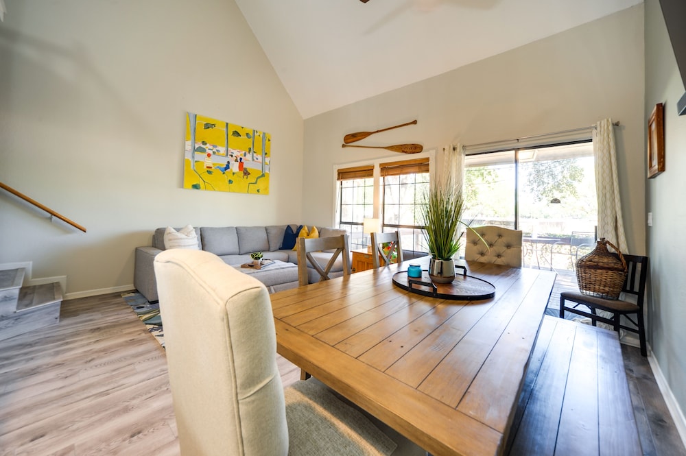 Centrally Located Horseshoe Bay Vacation Rental! - Property Image 11
