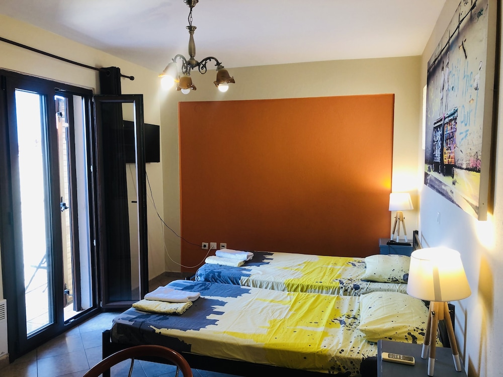 Arabas - Hostel