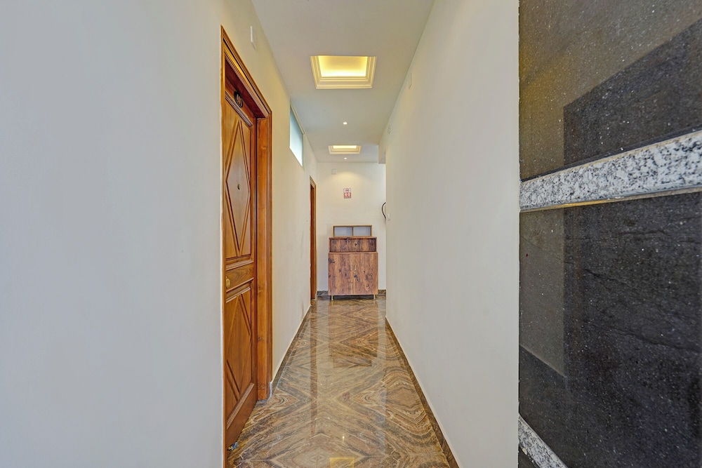 Fabhotel Pranavam Residency