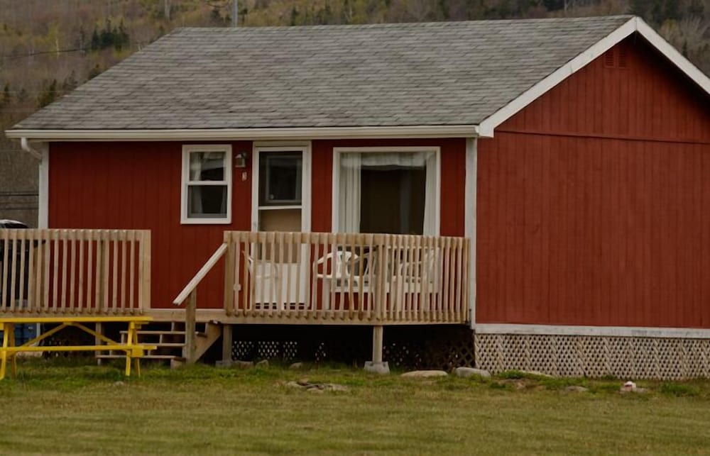 Crown Cove Cottages
