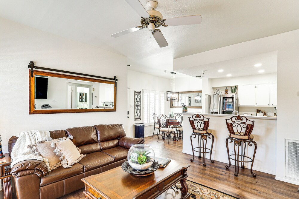 Walk to Rotary Park: LHC Condo w/ Private Patio