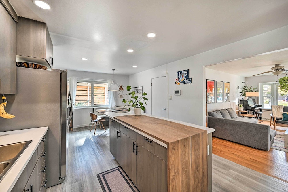 < 7 Mi to Dtwn: Denver Home w/ Large Yard!