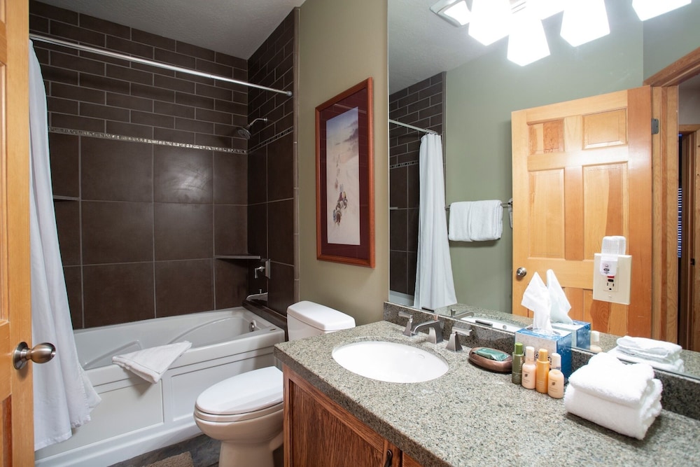 Courchevel at Deer Valley Resort - One Bedroom Condo with Hot Tub # C202 1 Condo
