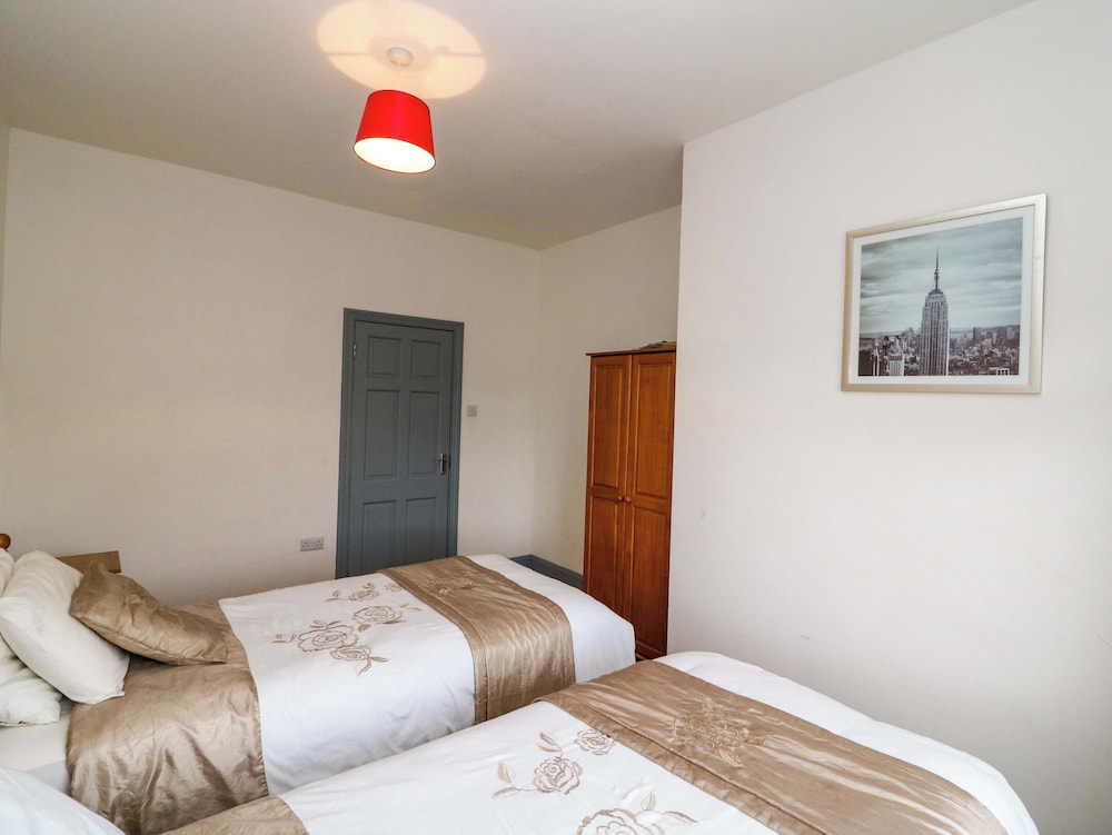 No 1 Lodge Wood