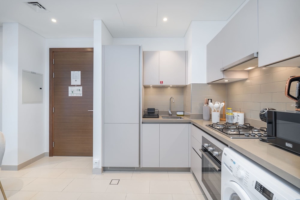 Lavish 1BR Apartment in Sobha Creek Vistas Reserve