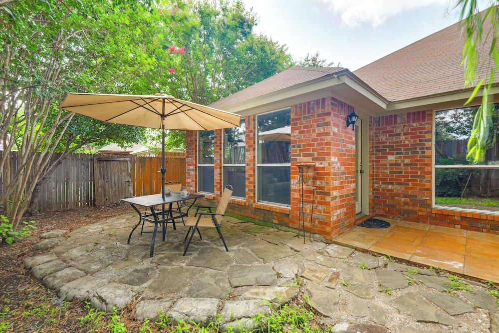 DFW Fun Awaits: Family Home in Crowley!