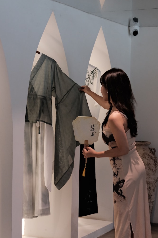 Miyue Shenzhen Tianlu Secret Wild Wizard Holiday Hotel