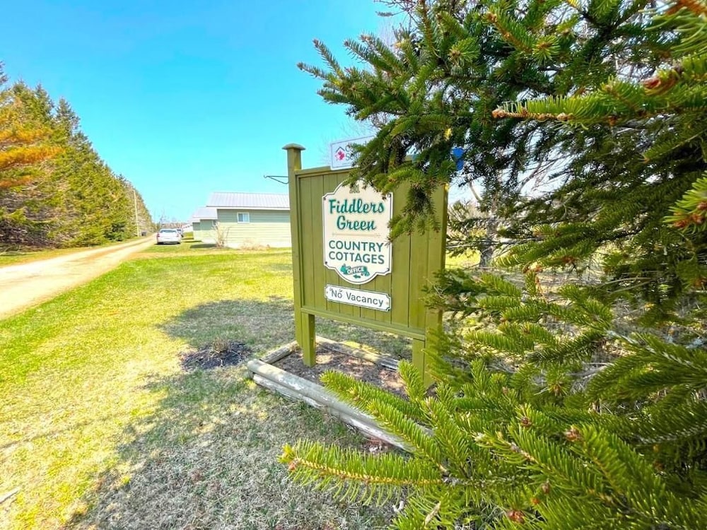 Fiddlers Green  Country Cottages