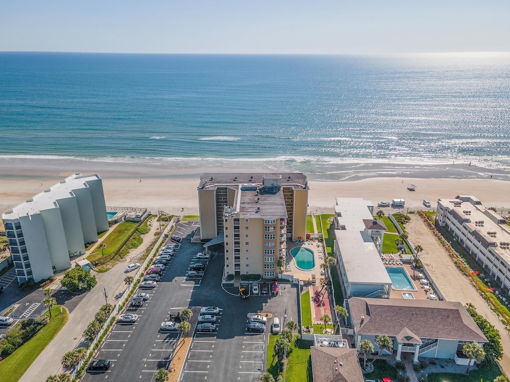 Ponce de Leon Towers 703