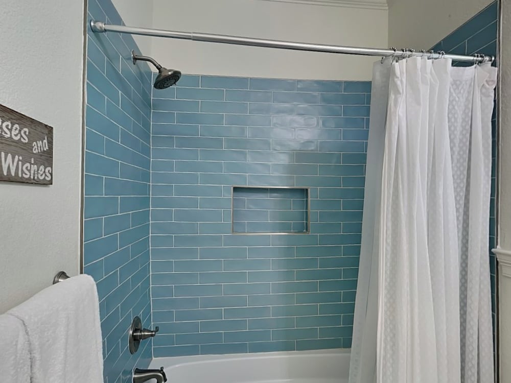 Sunny Beach by Southern Vacation Rentals