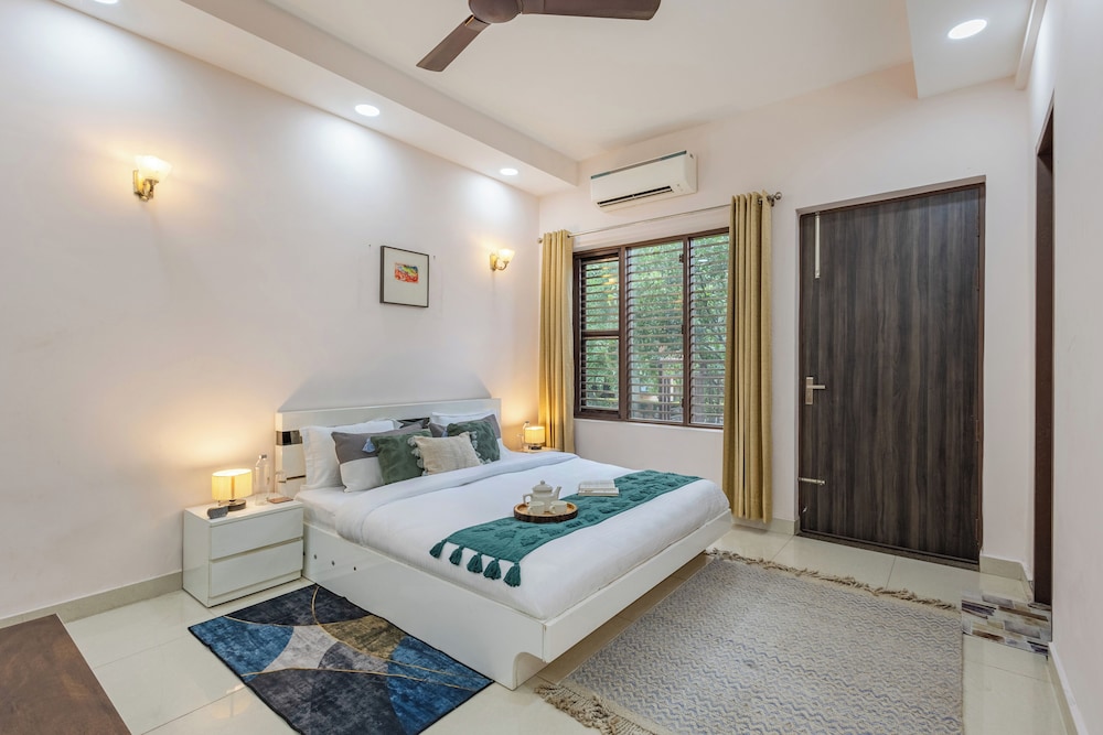 Alaya Stays 5 BHK Pet friendly with pvt pool - Ashirwad Farms