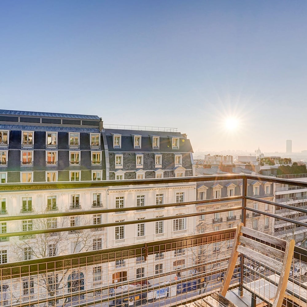 Bright Etoile Bright 2 bed Close to Eiffel Tower Arc the Triomphe et Champs Elysees