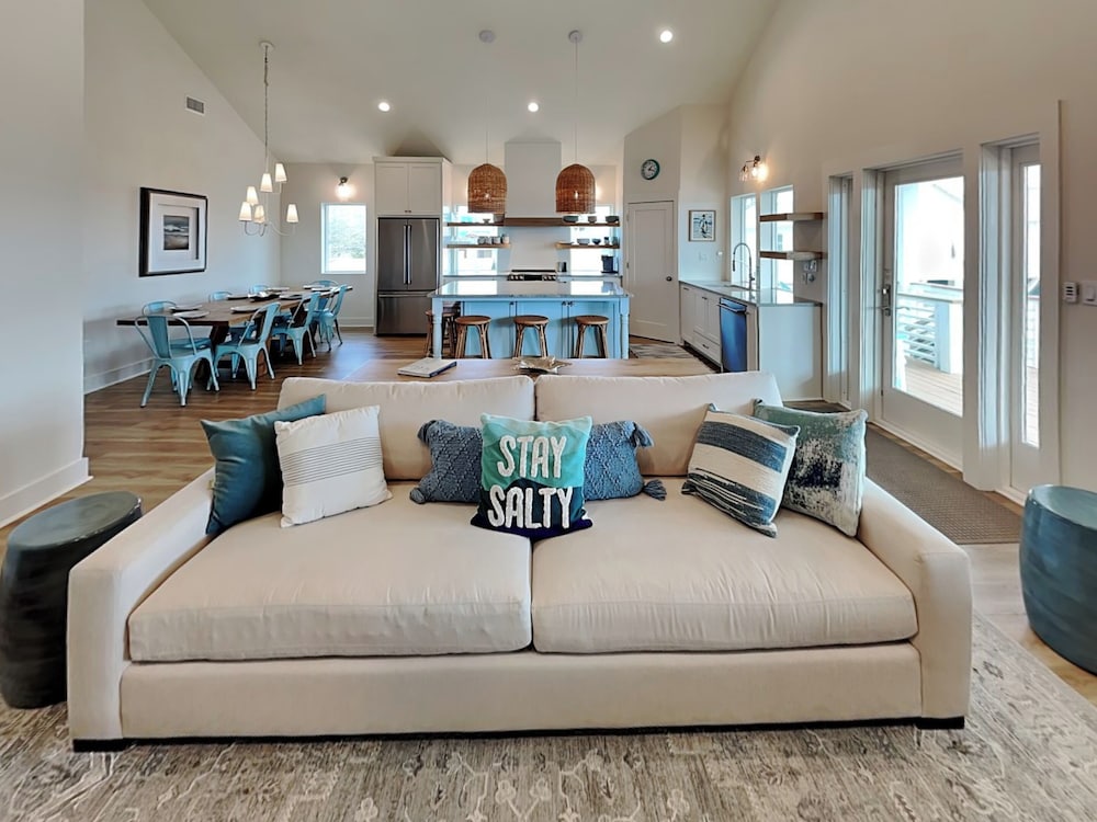 Glory Daze by Silver Sands Vacation Rentals