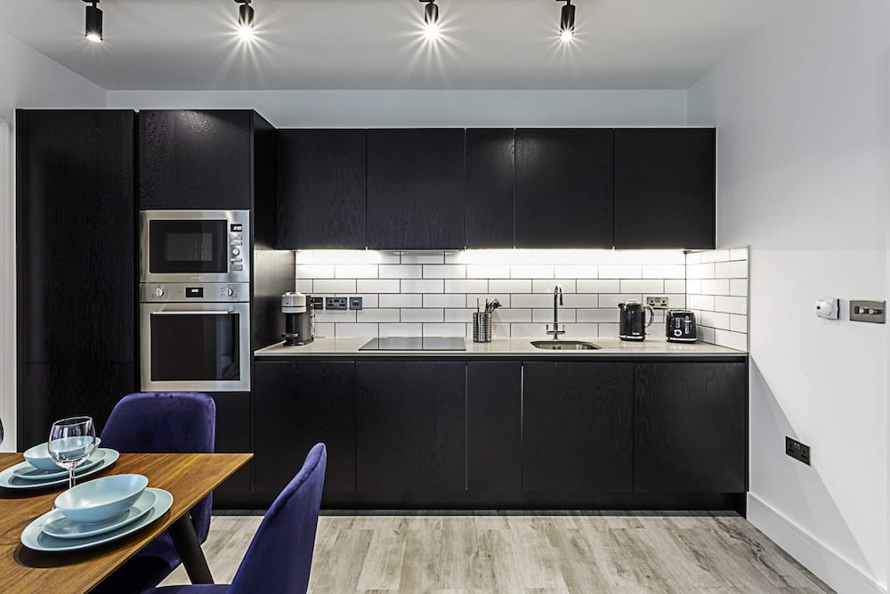 Icon Tower Flat IX
