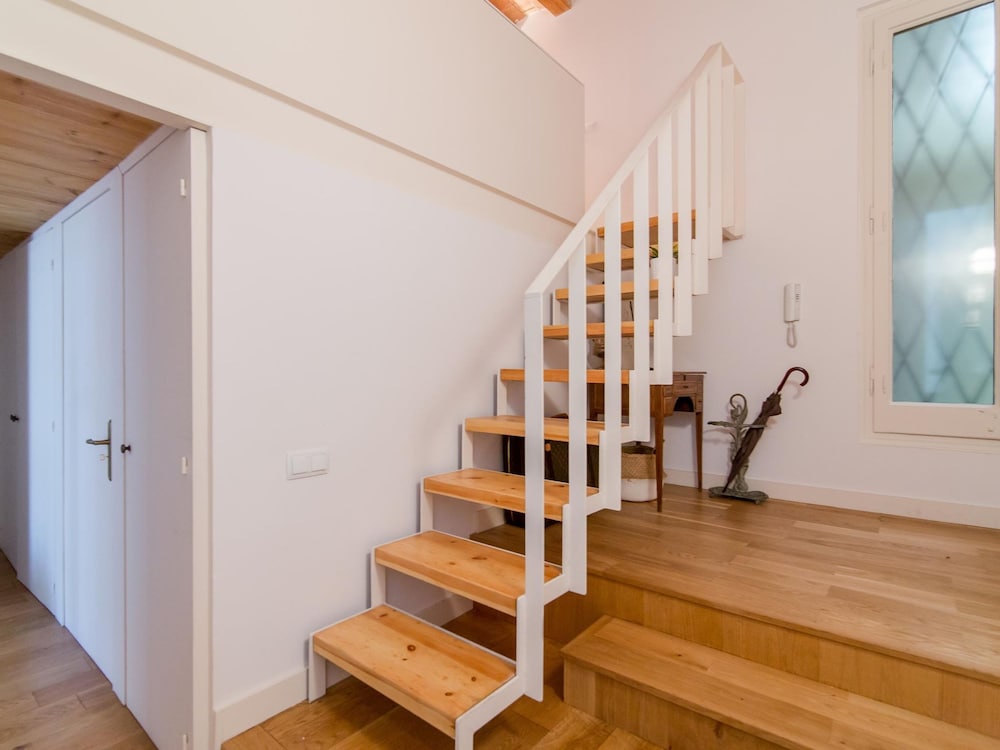 Designer s Three Bedroom Apartment With Terrace