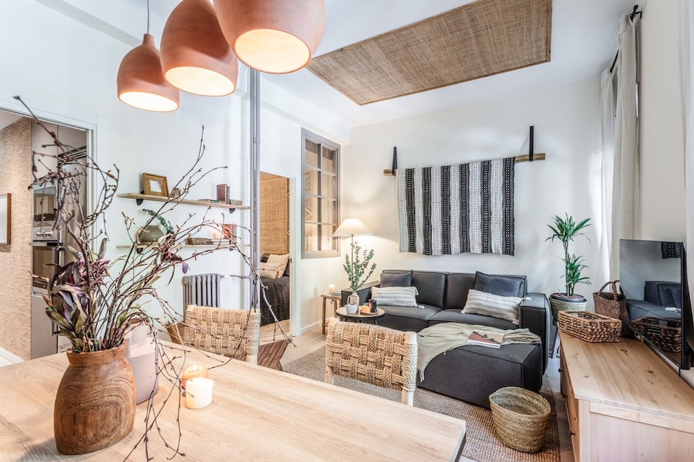 Tazrouk - 2 Bedrooms and Office in Goya