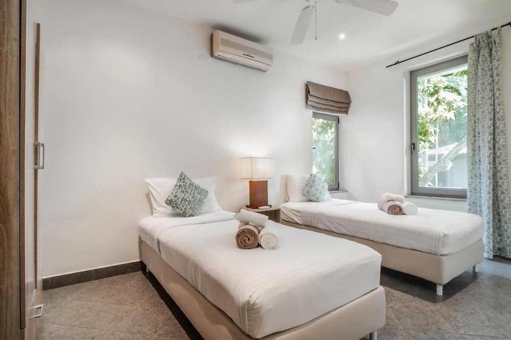 Orchid Pool Villa in Rawai
