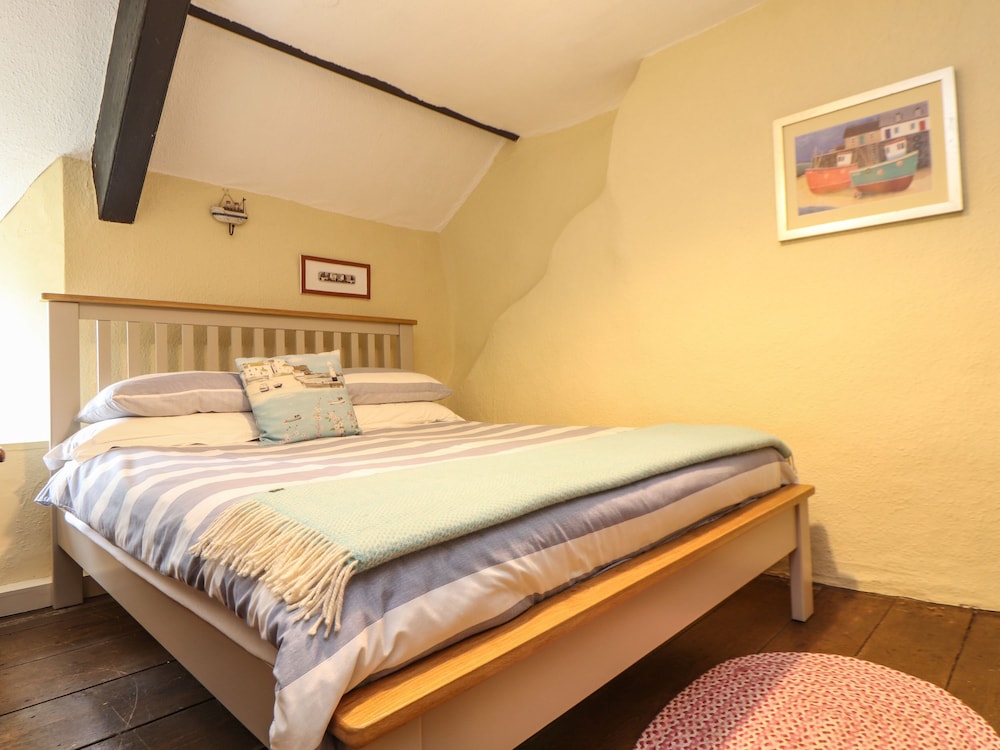 Higher Hill House