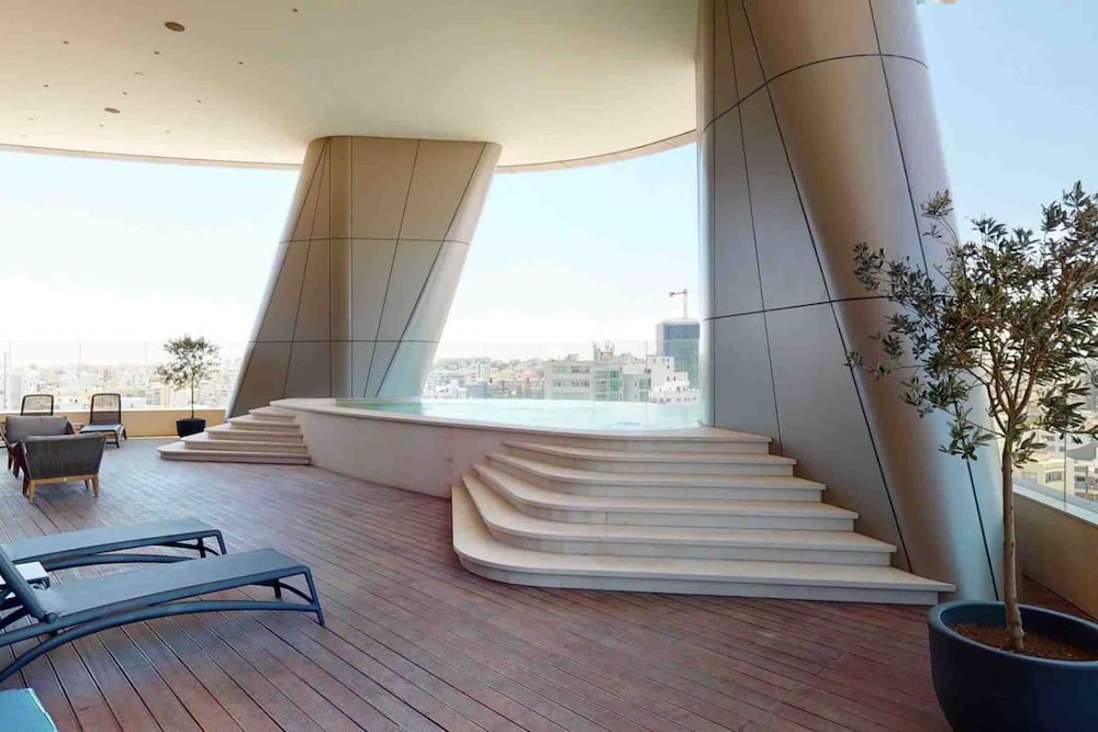 A Spectacular Suite Apartment on a new High Rise