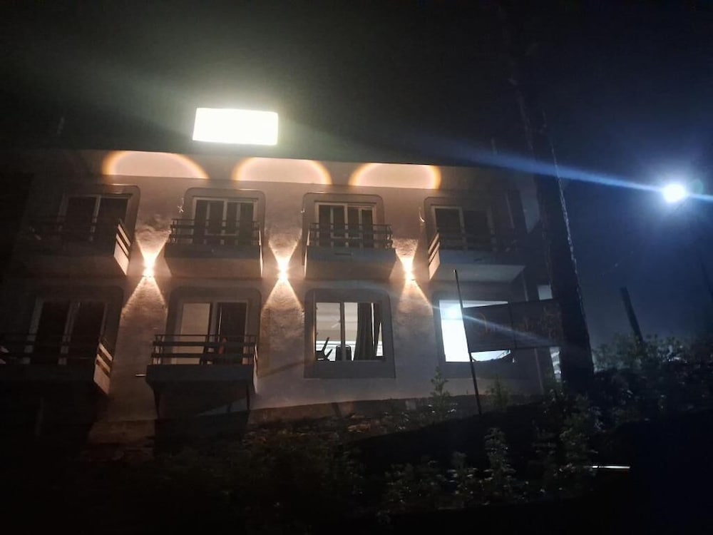 Shivansh Hotel