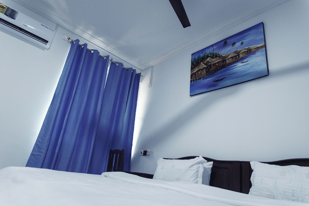 RAGANT HOTEL