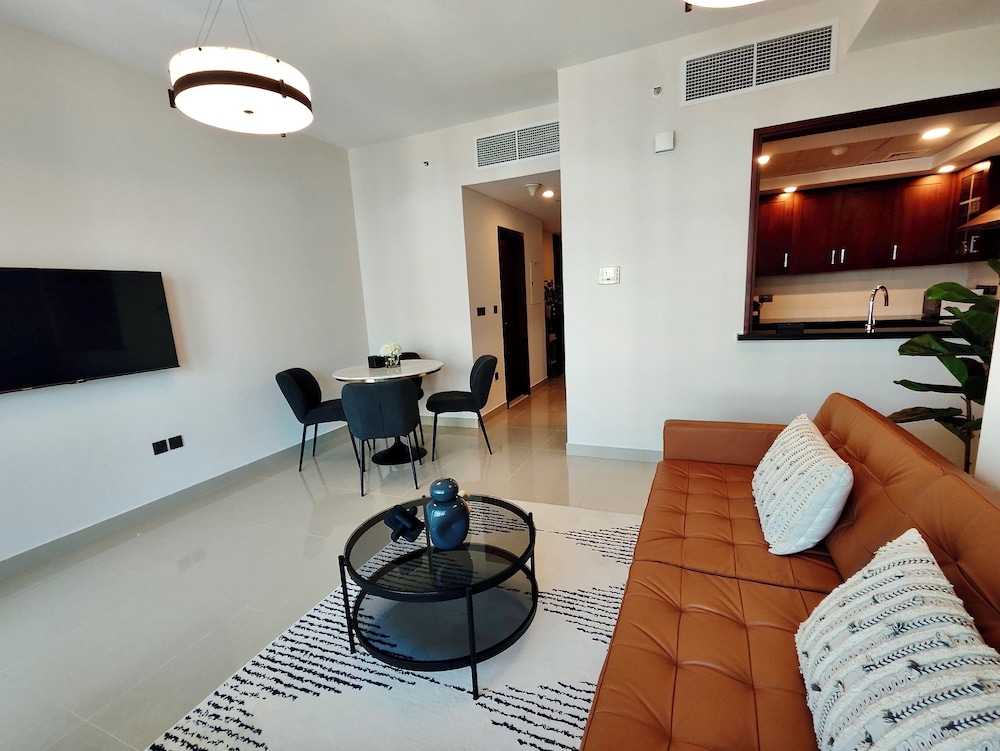 Lux BnB I 29 BLVD Burj & Fountain Views