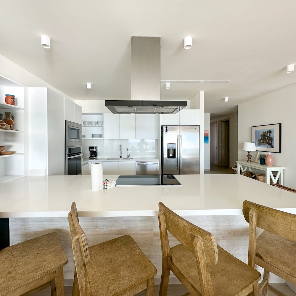 Has it all Beachfront Retreat With Stunning Views