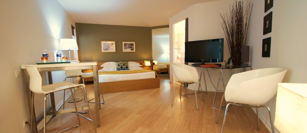 hotel room