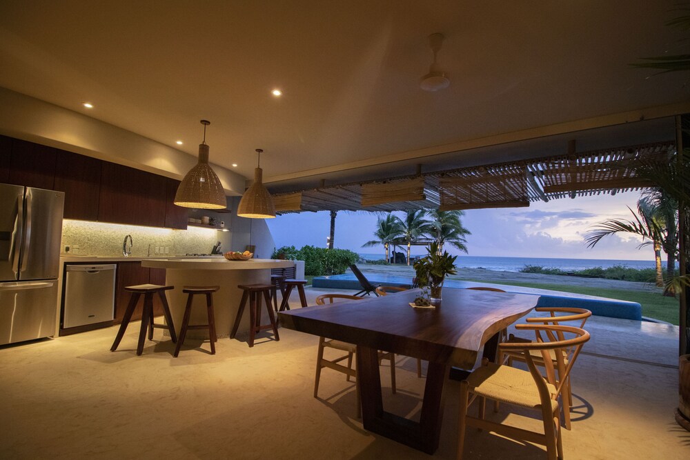 Punta Majahua Condos