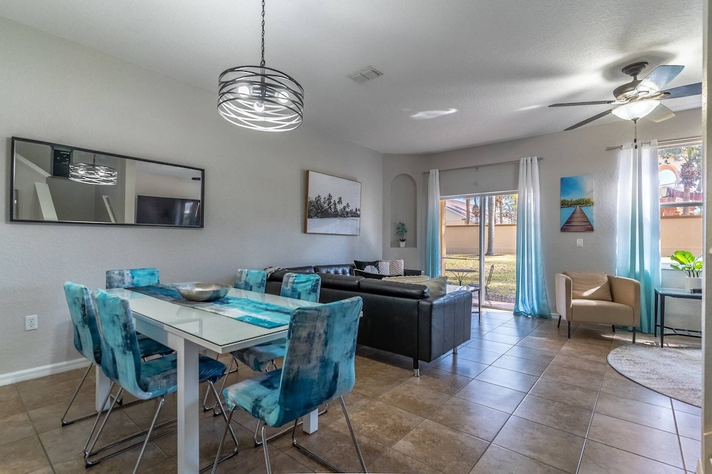 236 Regal Palms