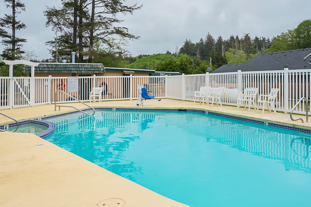 Long Beach RV & Camping Resort