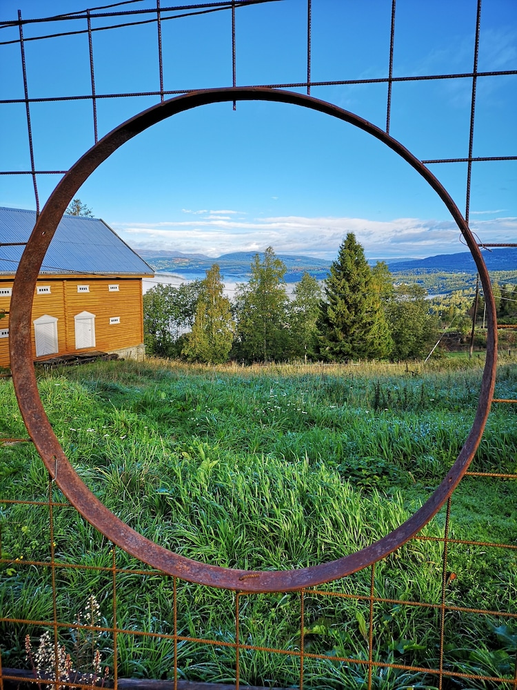 Haugtun gårdspensjonat og kulturverksted
