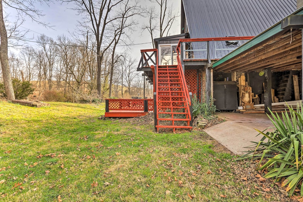 Peaceful Mt Sterling Cabin: Deck & Fire Pit! view 2