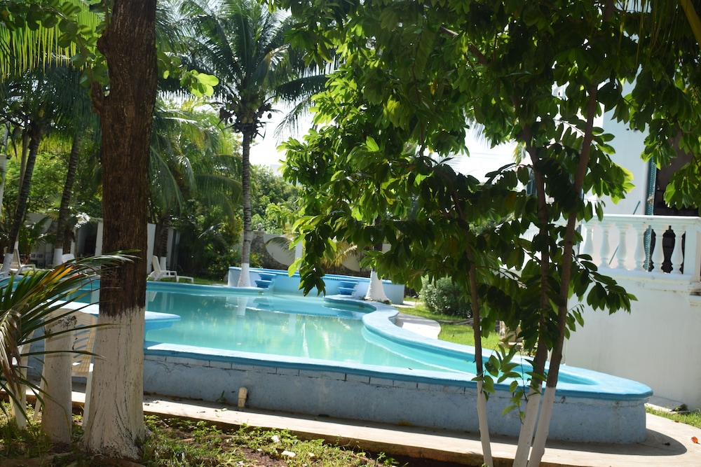 Mansion Giahn Inn