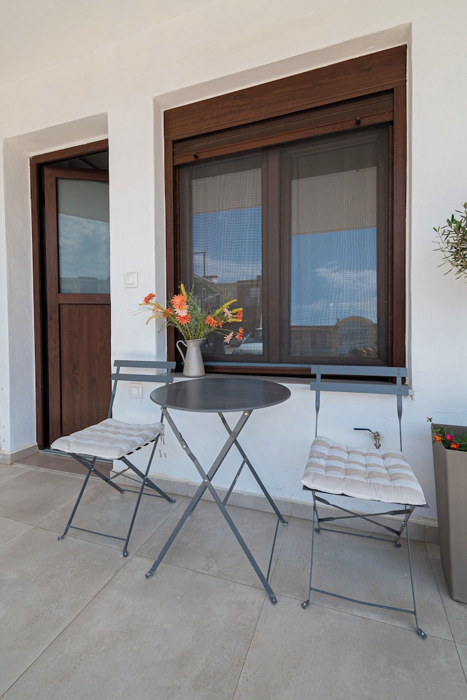Amico Suites 1 by Rentals Pro - Nea Moudania