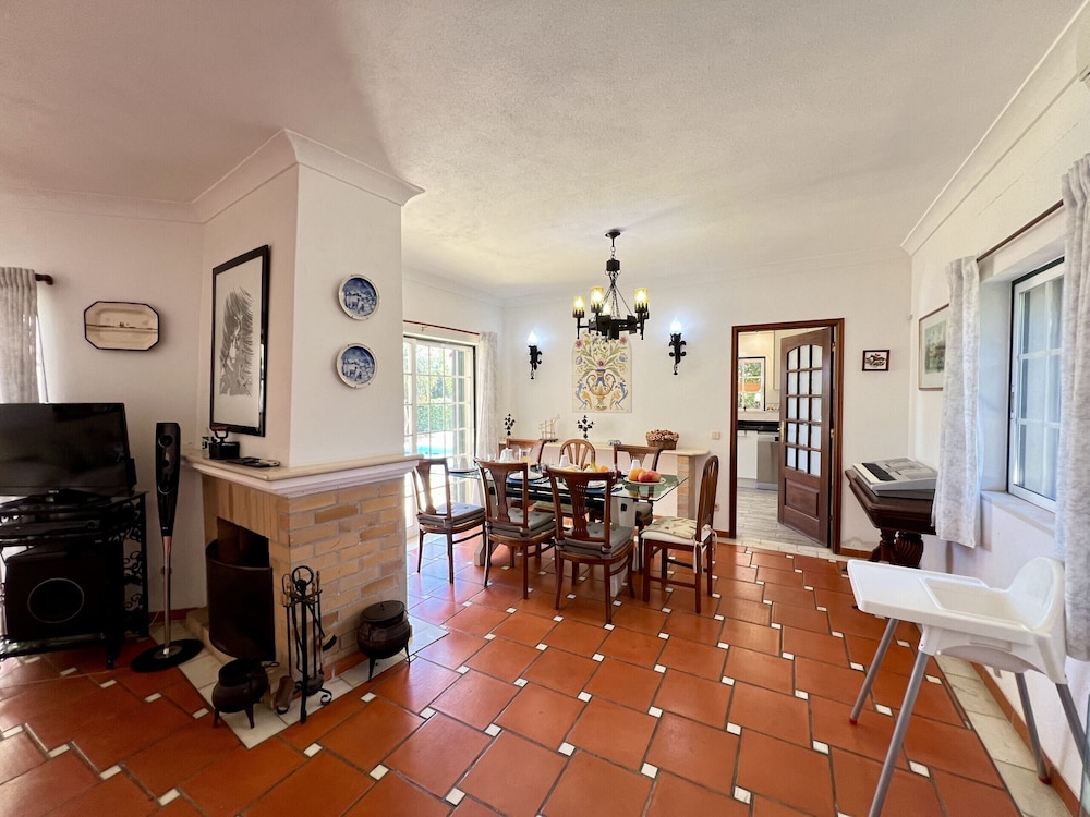 Alvor Traditional Villa by Homing