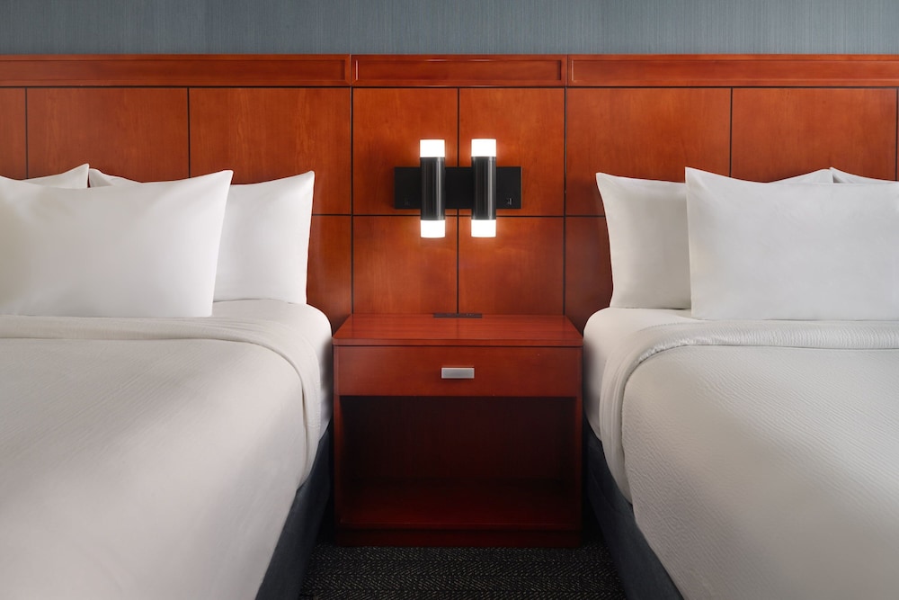 Courtyard by Marriott Washington, DC/Foggy Bottom photo 3