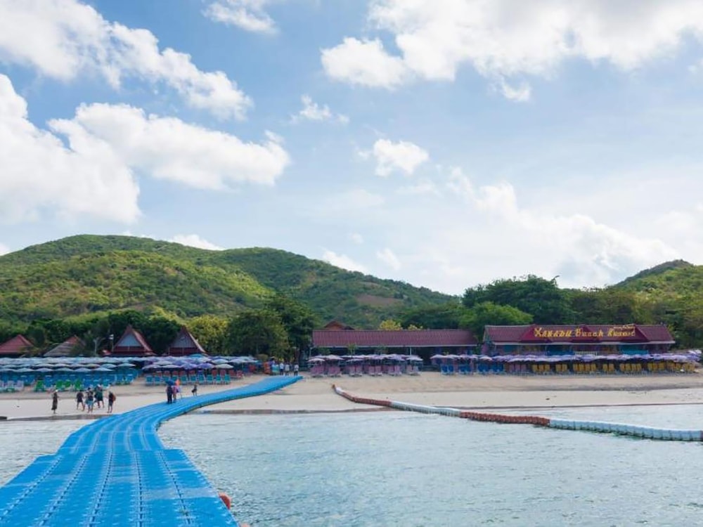 Xanadu Beach Resort