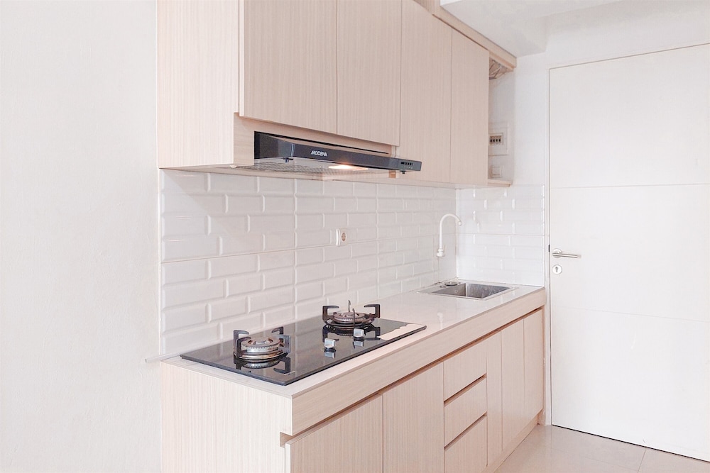 Relaxing and Tidy Studio Urbantown Serpong Apartment