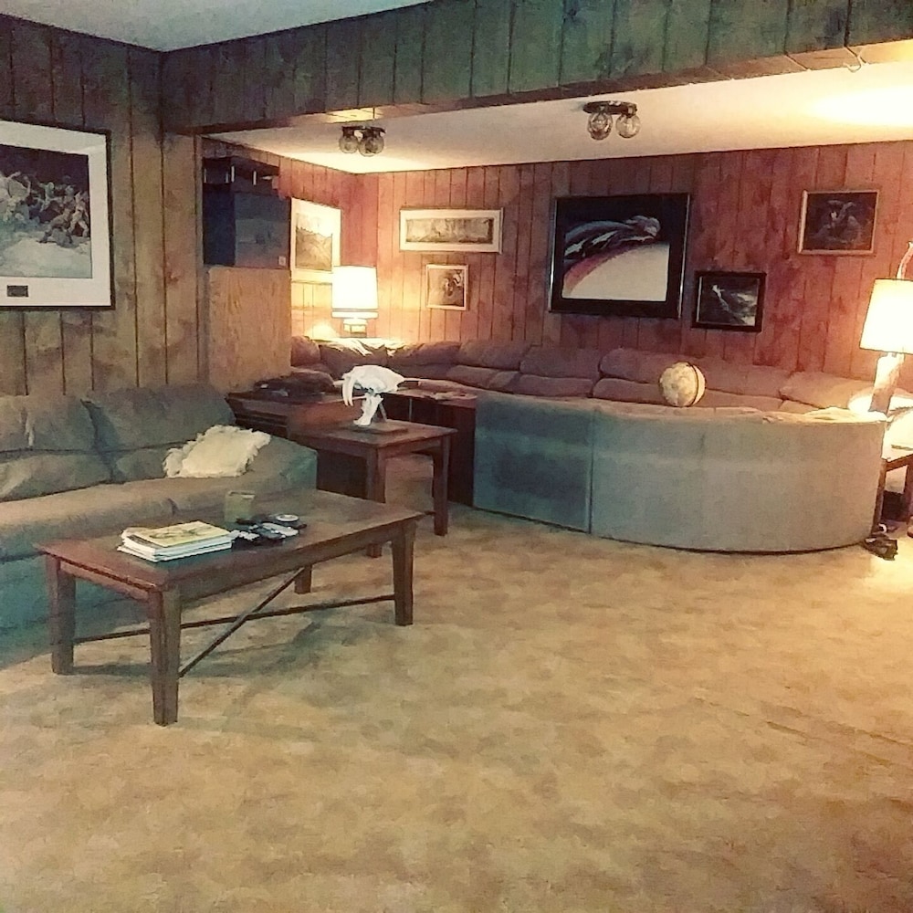 HOUSE OF FUTURE MASTER BEDROOM LANSING