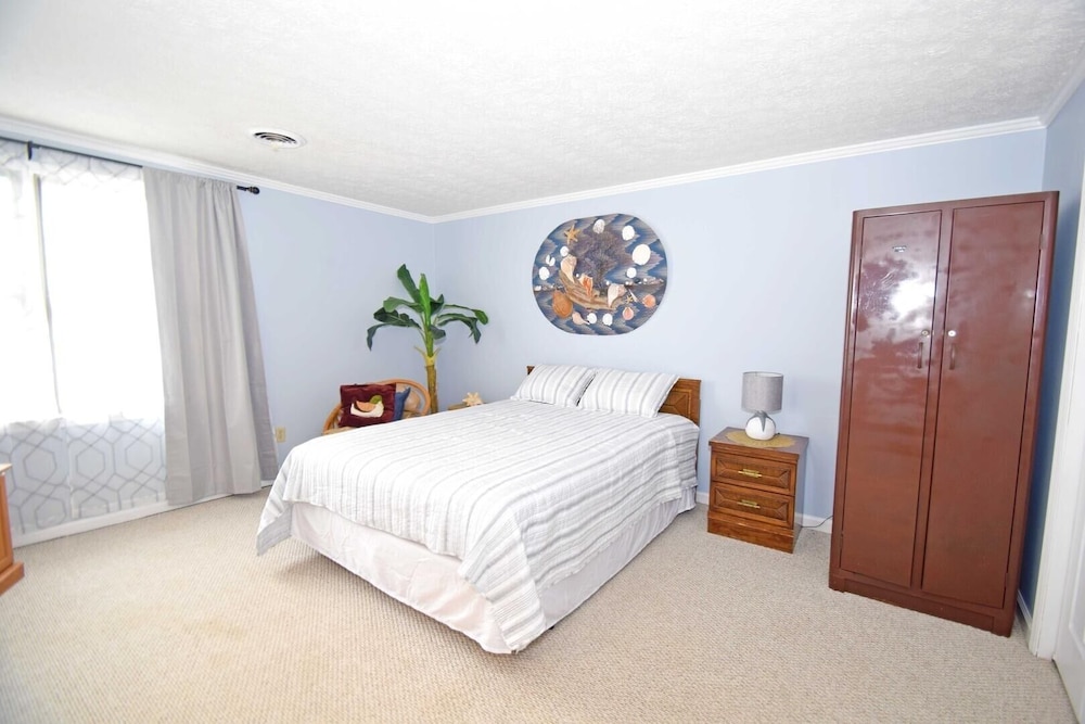 Sea Jay 616c 2 Bedroom Townhouse by RedAwning